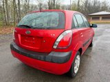 Used 2009 Kia Rio5 LX w/ PWR Pkg image 4