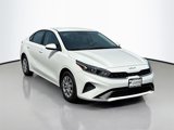 Used 2023 Kia Forte LX image 3
