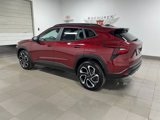 Used 2025 Chevrolet Trax RS image 4