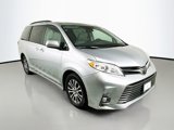 Used 2019 Toyota Sienna XLE image 3
