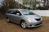 Used 2013 Toyota Sienna LE image 3