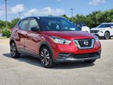 Used 2018 Nissan Kicks SV image 2