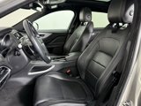 Used 2017 Jaguar F-PACE R-Sport image 5