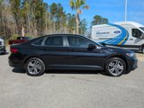 Used 2022 Volkswagen Jetta SE image 3