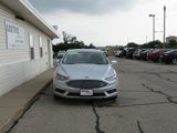 Used 2017 Ford Fusion SE w/ Fusion SE Technology Package image 5
