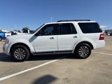 Used 2017 Ford Expedition XLT image 2