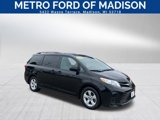Used 2020 Toyota Sienna LE image 1