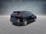 Used 2022 Toyota RAV4 LE image 4