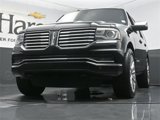 Used 2016 Lincoln Navigator Select image 4