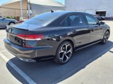 Used 2021 Volkswagen Passat 2.0T R-Line image 3