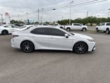 Certified 2022 Toyota Camry SE image 2