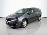 Used 2021 Chrysler Pacifica Touring-L image 6