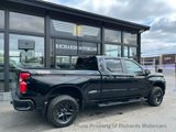 Used 2021 Chevrolet Silverado 1500 LT Trail Boss w/ Convenience Package II image 3