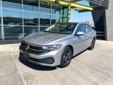 Used 2023 Volkswagen Jetta SE image 2