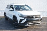 Used 2023 Volkswagen Taos SE w/ Panoramic Sunroof Package image 4