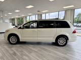 Used 2012 Volkswagen Routan SE image 4