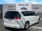 Used 2023 Chrysler Voyager LX image 5