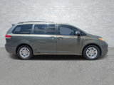 Used 2013 Toyota Sienna XLE image 4