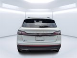Used 2020 Lincoln Nautilus Reserve w/ Equipment Group 201A image 4