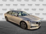 Used 2018 Honda Accord Touring image 2