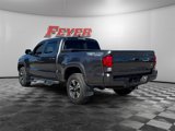 Used 2019 Toyota Tacoma TRD Sport image 3