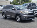 Used 2015 Toyota Highlander XLE image 2