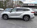 Used 2022 Toyota Highlander XLE image 2