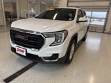 Used 2022 GMC Terrain SLE w/ Driver Convenience Package image 4