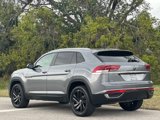 Used 2022 Volkswagen Atlas Cross Sport SE image 3