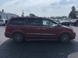 Used 2014 Chrysler Town & Country Touring-L w/ Driver Convenience Group image 4