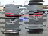 New 2025 Chrysler Pacifica Select image 5