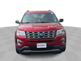 Used 2017 Ford Explorer XLT image 3