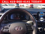 Used 2023 Hyundai Venue Limited image 3