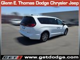 New 2025 Chrysler Pacifica Pinnacle image 4
