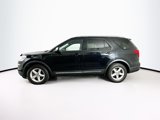 Used 2018 Ford Explorer XLT image 4
