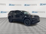 Used 2020 Jeep Grand Cherokee Altitude image 2