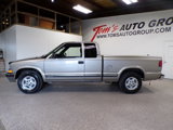 Used 2000 Chevrolet S10 Pickup LS w/ Preferred Equipment Group image 2