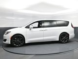 Used 2020 Chrysler Pacifica Touring w/ S Appearance Package image 3