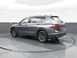 Certified 2022 Volkswagen Tiguan SE w/ Panoramic Sunroof Package image 5