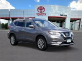 Used 2017 Nissan Rogue SV image 2