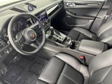 Certified 2024 Porsche Macan image 4