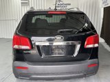 Used 2012 Kia Sorento LX w/ Convenience Pkg image 6