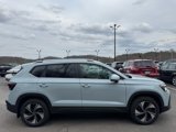 New 2025 Volkswagen Taos SE image 2