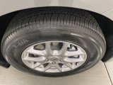 New 2025 Chrysler Pacifica Select image 4