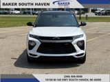 Used 2023 Chevrolet TrailBlazer RS w/ Sun and Liftgate Package image 2