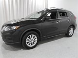 Used 2020 Nissan Rogue SV image 3