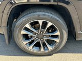 Certified 2022 Jeep Grand Cherokee Overland w/ MOPAR Finishing Package image 5