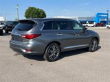 Used 2017 INFINITI QX60 AWD w/ Deluxe Technology Package image 4