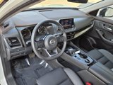 Used 2023 Nissan Rogue SV image 5