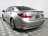 Used 2018 Lexus ES 300h image 4